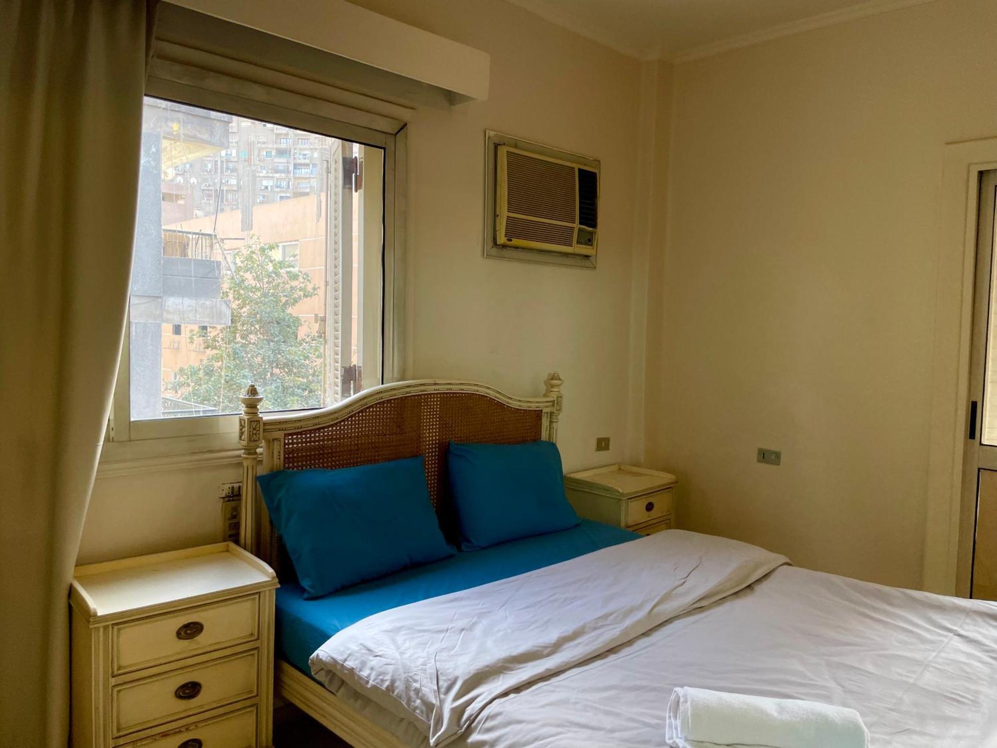 Cozy 2 Bedroom In Maadi 5 Minutes From The Nile! Apartamento